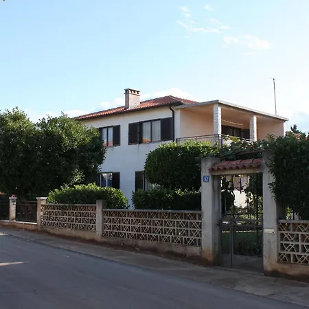 With A Parking Space - 7057 דירה *
