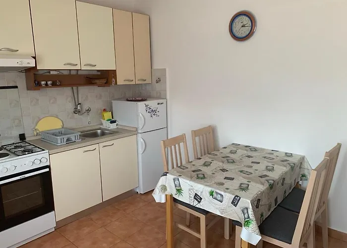 Appartement With Parking Space - 7057 Umag